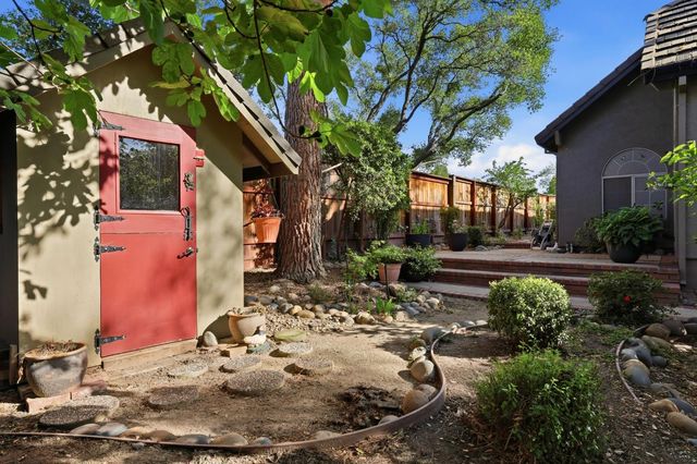 6895 Park Pl, Granite Bay, CA 95746