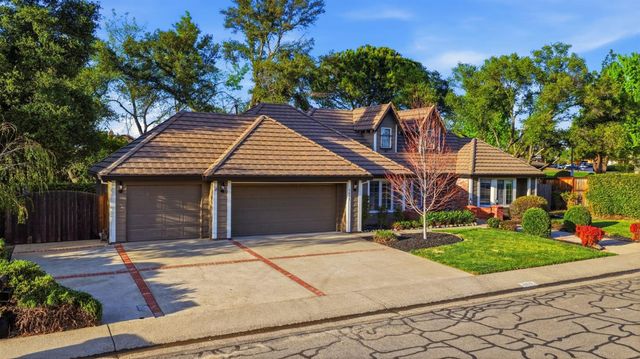 6895 Park Pl, Granite Bay, CA 95746