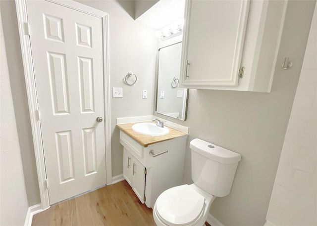 522 Irene Drive, Highlands, TX 77562