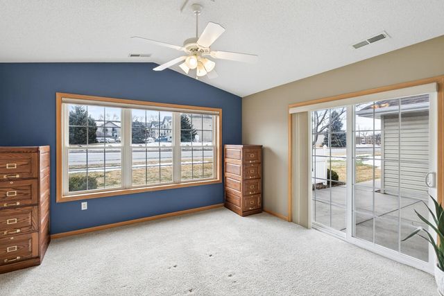 830 Roundhouse Street, Shakopee, MN 55379