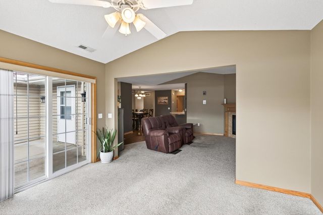 830 Roundhouse Street, Shakopee, MN 55379