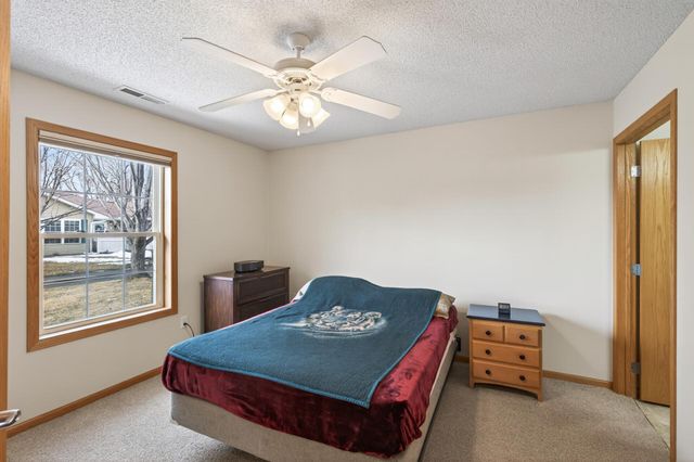 830 Roundhouse Street, Shakopee, MN 55379