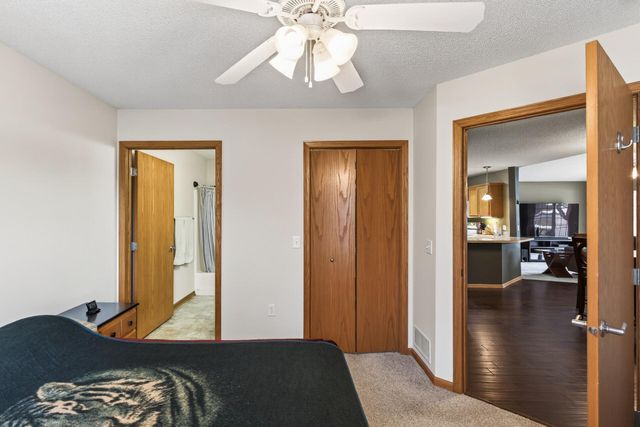 830 Roundhouse Street, Shakopee, MN 55379