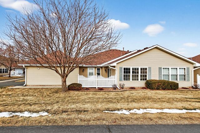 830 Roundhouse Street, Shakopee, MN 55379