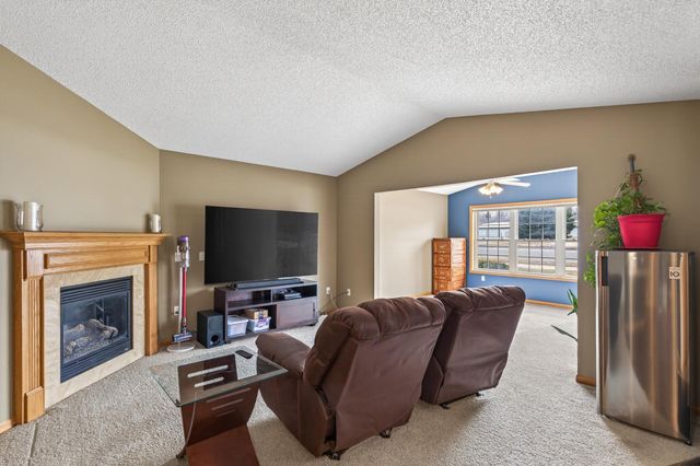 830 Roundhouse Street, Shakopee, MN 55379