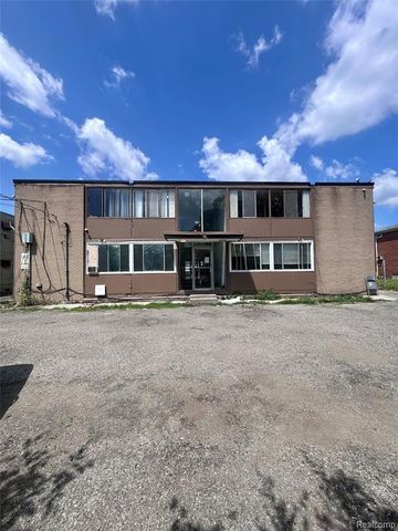 15080 Greenfield Road, Detroit, MI 48227