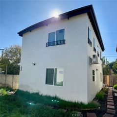 18654 1/2 Runnymede St., Reseda, CA 91335