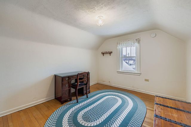 900 7th Ave S, South Saint Paul, MN 55075