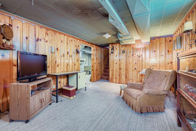 900 7th Ave S, South Saint Paul, MN 55075