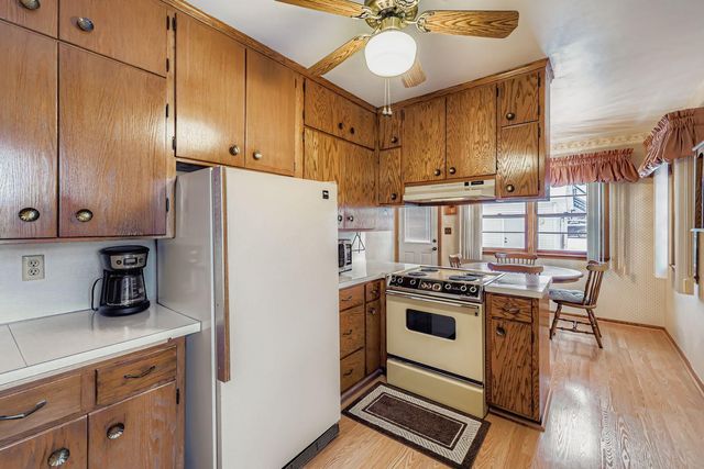 900 7th Ave S, South Saint Paul, MN 55075