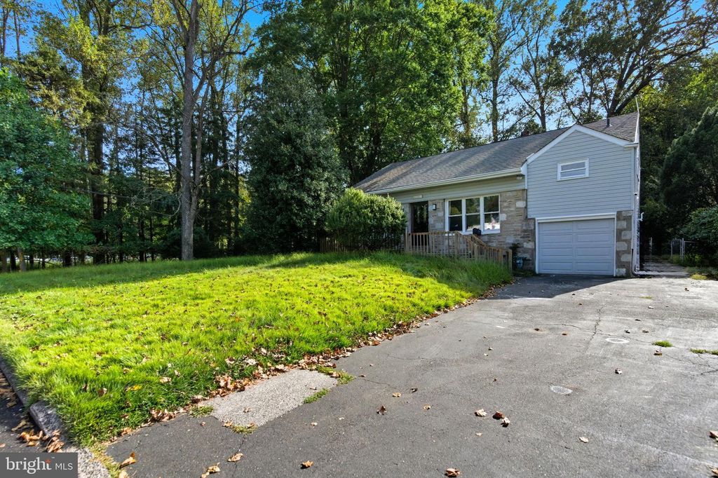 620 CONSTITUTIONAL DR, Warminster, PA 18974