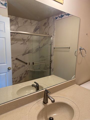 3202 Red Oak, Paragould, AR 72450