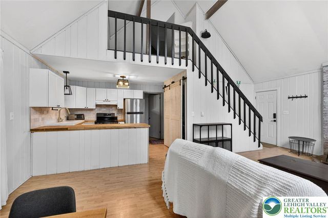 149 Regent Street, Lehman Twp, PA 18324