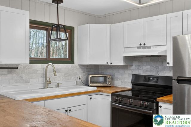 149 Regent Street, Lehman Twp, PA 18324