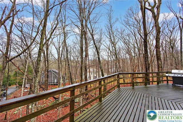 149 Regent Street, Lehman Twp, PA 18324