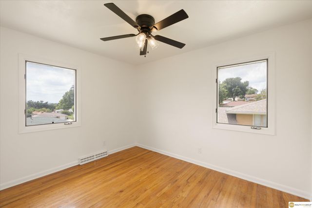 4241 Madison Street, Omaha, NE 68107