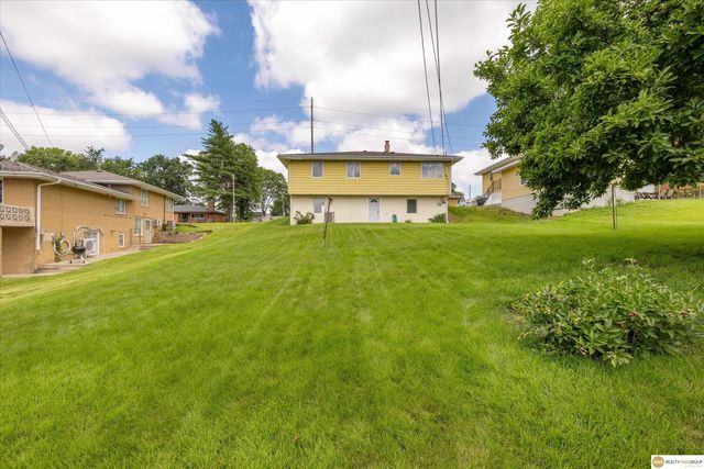 4241 Madison Street, Omaha, NE 68107