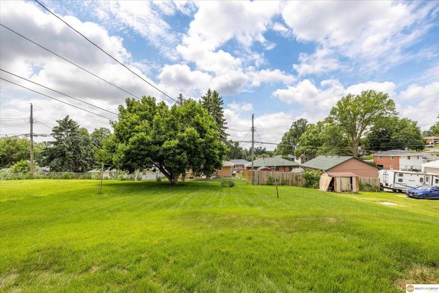 4241 Madison Street, Omaha, NE 68107