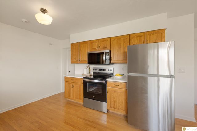 4241 Madison Street, Omaha, NE 68107