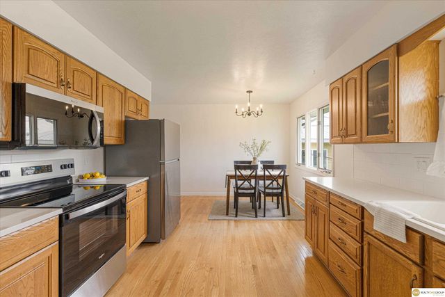4241 Madison Street, Omaha, NE 68107