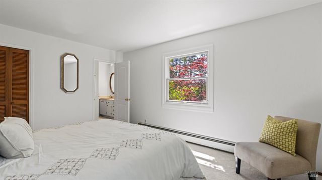 8099 Yule Tree Ln, Sebastopol, CA 95472