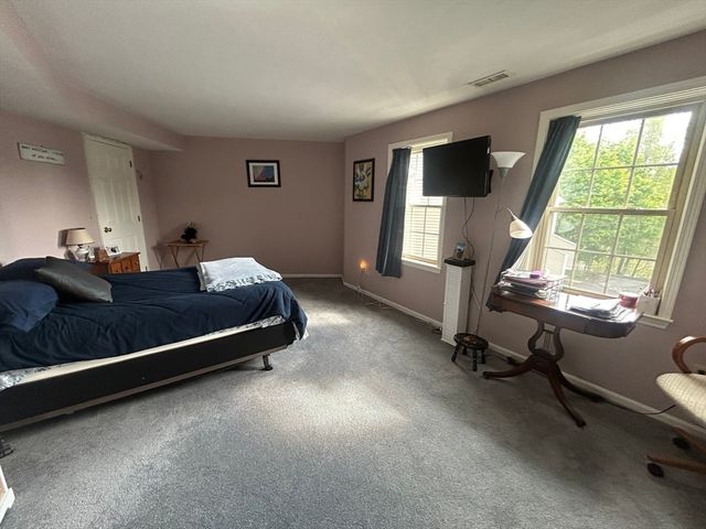 14 Hovey Pond Dr 14, Grafton, MA 01536