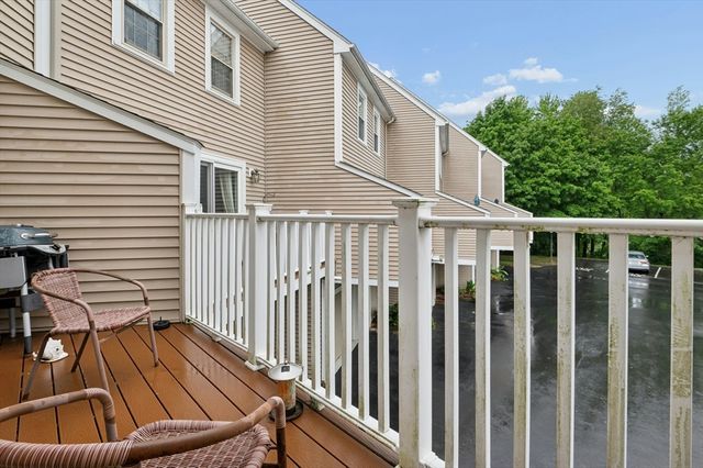 14 Hovey Pond Dr 14, Grafton, MA 01536