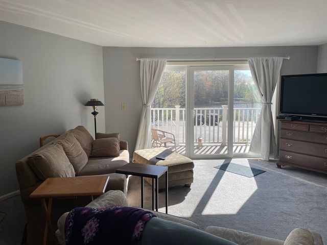 14 Hovey Pond Dr 14, Grafton, MA 01536