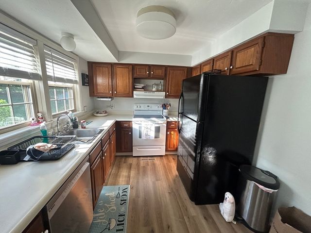 14 Hovey Pond Dr 14, Grafton, MA 01536