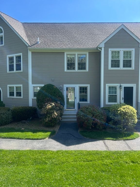 14 Hovey Pond Dr 14, Grafton, MA 01536