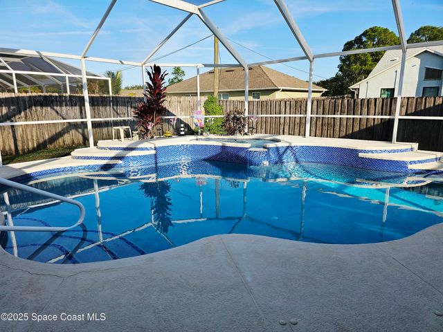 1201 Cheb Place NW, Palm Bay, FL 32907