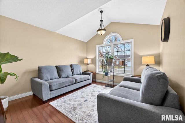 4012 W HEARTHWOOD Drive, Dunlap, IL 61525