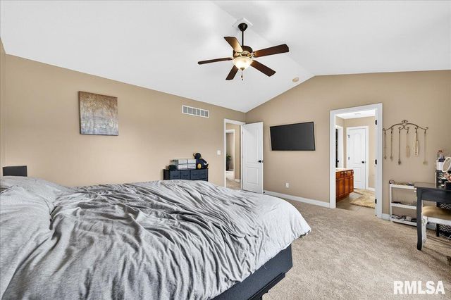 4012 W HEARTHWOOD Drive, Dunlap, IL 61525