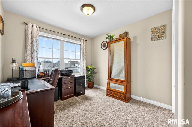 4012 W HEARTHWOOD Drive, Dunlap, IL 61525