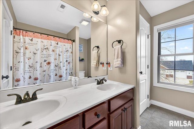 4012 W HEARTHWOOD Drive, Dunlap, IL 61525