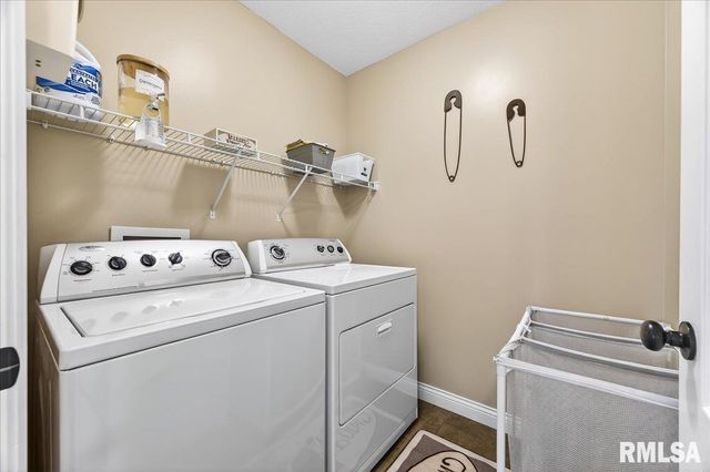 4012 W HEARTHWOOD Drive, Dunlap, IL 61525