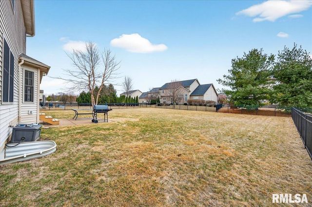 4012 W HEARTHWOOD Drive, Dunlap, IL 61525