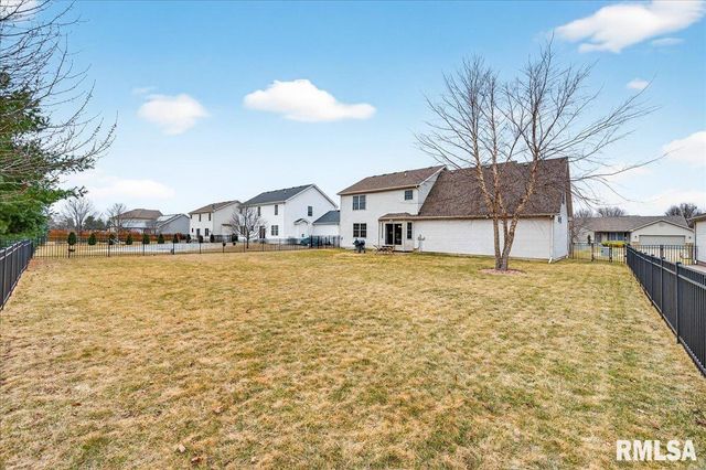 4012 W HEARTHWOOD Drive, Dunlap, IL 61525