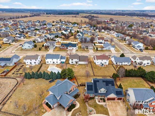 4012 W HEARTHWOOD Drive, Dunlap, IL 61525