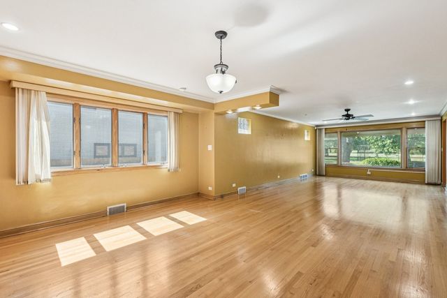 14233 S Wentworth Avenue, Riverdale, IL 60827