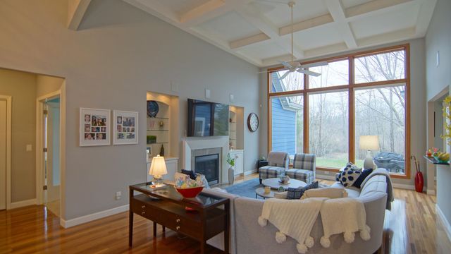 4033 Schmuhl Road, Benton Harbor, MI 49022