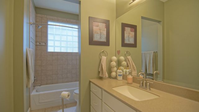 4033 Schmuhl Road, Benton Harbor, MI 49022