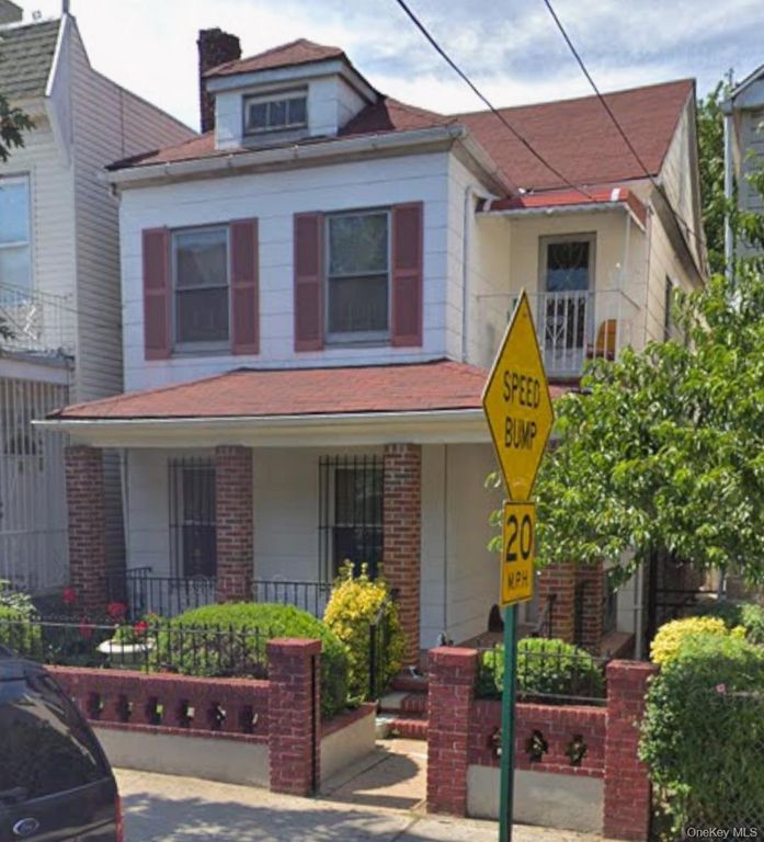 100-17 39th Avenue, Corona, NY 11368
