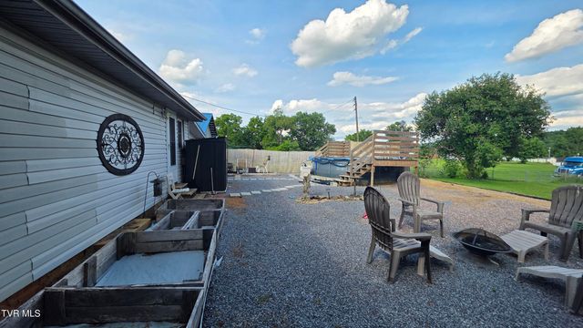 319 Old Stage Road, Surgoinsville, TN 37873
