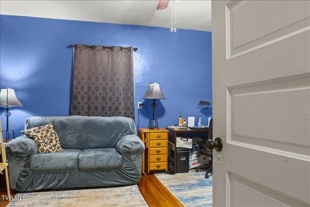 319 Old Stage Road, Surgoinsville, TN 37873