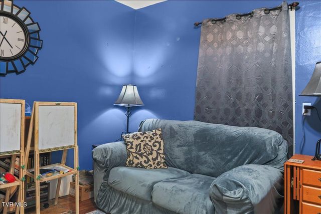 319 Old Stage Road, Surgoinsville, TN 37873