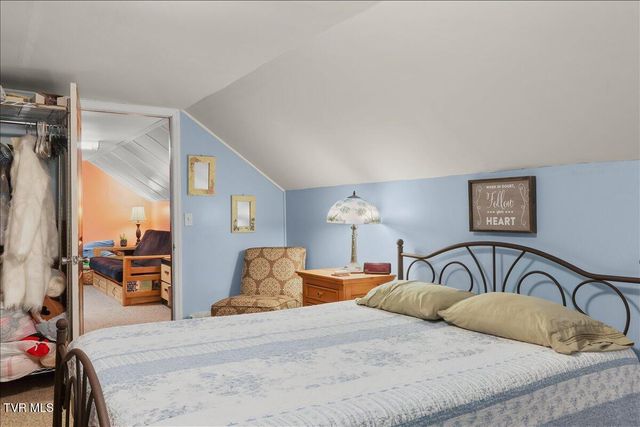 319 Old Stage Road, Surgoinsville, TN 37873