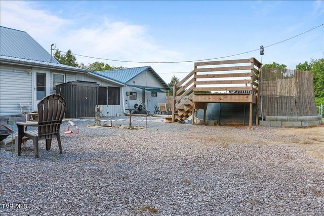 319 Old Stage Road, Surgoinsville, TN 37873