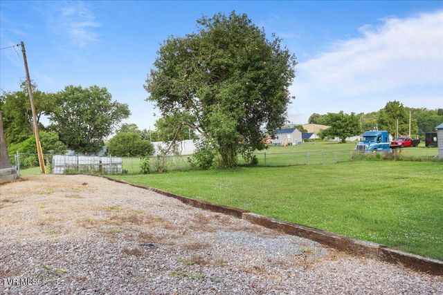 319 Old Stage Road, Surgoinsville, TN 37873