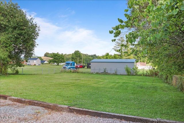319 Old Stage Road, Surgoinsville, TN 37873